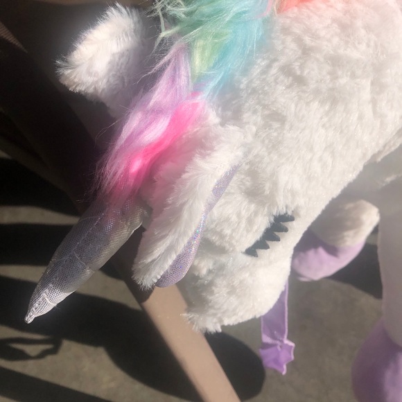 Beautiful Plush Unicorn. Brand New - Picture 3 of 3